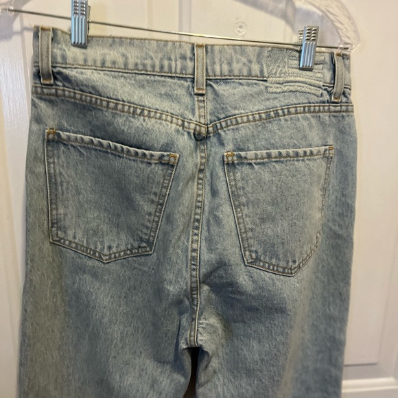 Revise button fly blue jeans - Picture 9 of 11